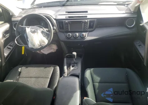 2017 Toyota Rav4 Le z USA, uszkodzony, nr VIN 2T3ZFREV2HW343902